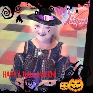 Meet your Posher, Vickie